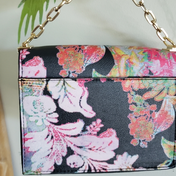 Handbag - Picture 2 of 4